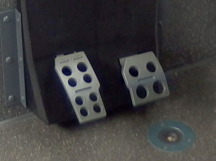 アクセル・ブレーキ