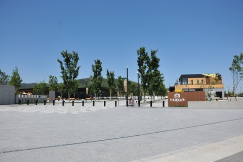 安満遺跡公園エントランス